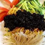 ジャージャー麺（常翔來）
