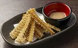 骨せんべい(うなまる酒場 南千住店)