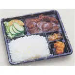 牛バラ弁当（中華料理美山飯店）