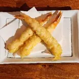 海老の天ぷら（うどんのだし香るゆるりとする居酒屋）