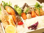 鮭の塩焼き弁当 Grilled Salted Salmon Bento Box（海畑 池袋店）