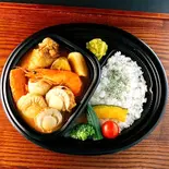 ホタテ(2個)×シーフードチキンカレー（【北海道×肉×カレー】ななつぼし 南浦和店）