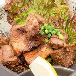 豚タンのやわらかニンニク焼き（南国ダイニング鬼さん）