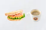 石窯カンパーニュサンド ハム＆チーズセット（サンマルクカフェ＆茶 新宿御苑前店）