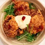 超特大！NIINAオリジナルからあげ丼（ITALIAN BAL NIINA）