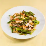 豚肉とにんにくの芽炒め（中華料理 点心楼台北博多駅南店）