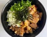 【インスパイア系丼！】まぜそば風あぐー豚丼(ピリ辛)（豚丼 あぐー豚 【比嘉食堂】）