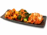 キムチ盛り合わせ(韓国家庭料理店 ぽちゃぽちゃ)
