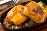 ダブル濃厚チーズハンバーグBOX Double Cheese Hamburg（肉屋のハンバーグ＆ガーリックライス MAX GRILL 福岡薬院店）