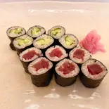 鉄火巻き、かっぱ巻き、各1本セット（鮨 比良乃）