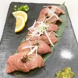 肉寿司（カラオケ居酒屋しんちゃん）