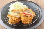 チーズ&明太チーズ熟成重ねかつ相盛り弁当(宅配とんかつ かさねや 博多店)
