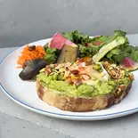 無添加カンパーニュのアボカドトーストプレート ビーガン対応 Acocado toast plate（bego オープンサンド＆カフェ ヴィーガン対応）