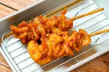揚げ鶏皮串(まめたい商店 ひばりが丘店)