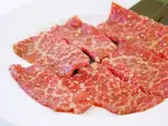 牛カルビ 100g（焼肉 だるま）