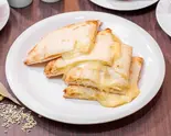 はちみつチーズナン Honey & Cheese Naan(AGRIM 港区弁天町店)