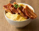 特製とろたま豚角煮丼 Creamy Omelette Kakuni Rice Bowl（トロじゅわ煮込食堂 豚角丸 内田橋）