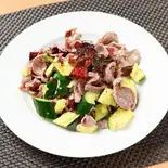 砂肝のキュウリ和え（東北 餃子）