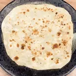 プレーンパラタ(Plain Paratha)（インドレストラン＆バー ディヤ）
