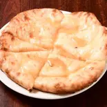 ハニーチーズナン（インドネパールレストラン ナータ）