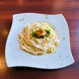 タリアテッレウニクリームソース(インドネパール料理ガールアガン)