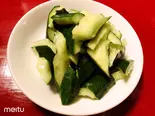 たたきキュウリ(中華料理 宮)