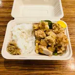 唐揚げ弁当(7コ)（けむり屋 なんば2号店）