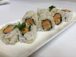 〔当店人気No.3〕ピリ辛マグロロール（SUSHI 51）