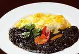 オム黒カレー（カレーキッチン mama）