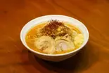ピリ旨ラーメン大 (350g)（我が豚は天地とひとつ）