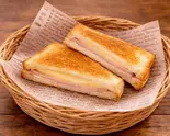ハムチーズホットサンド（Cafe Dolce Vita）