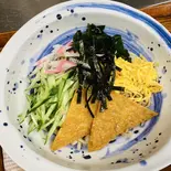 冷やしきつねうどん（そば処 甚五郎）