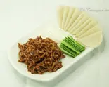 豚肉の細切りの味噌味炒めThinly-Sliced Pork and Miso Stir-Fry（中崋苑）