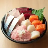 【贅沢】全部乗せ丼（【元祖】でか盛り海鮮問屋 すすきの店）