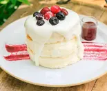 ベリーとマスカルポーネのふるぷるパンケーキ(512 パンケーキ/フレンチトースト専門店)