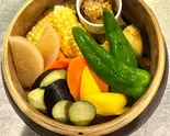 彩り野菜の蒸籠蒸し / Steamed Seasonal Vegetables（肉割烹 心）