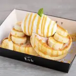 NEW！！キャラメルバナナパンケーキ（空飛ぶクジラ Caferob 本千葉Honchiba 麻辣湯）