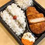 低温熟成豚ロースカツ弁当 中ライス (豚ロースカツ160g)（とんかつ来家）
