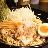とん黒油そば（油そば春日亭 五反田店）