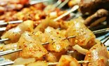 豚皮焼き(2本セット)（串門‐創作中国料理）