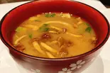 つるんとなめこの赤だし（オム卵からあげ丼 火の鳥 天下茶屋店）