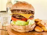 ダブルチーズバーガー(フライドポテト付)（Blue Green BURGER 市川店）