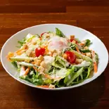 シーザーサラダ（にくまる 新宿東口店）