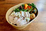 自家製塩麹仕込み 鶏むね肉のレモンハーブサラダチキン弁当（円彩 En Sai）