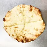 【当店人気No.3】チーズナン Cheese Naan（Asian Dining Indo Nepal Restaurant NIMTA）