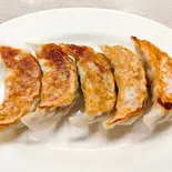 餃子(5個入り)（竜香飯店）