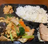 豚肉と玉子木耳炒め弁当（旺華楼）