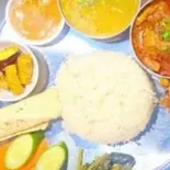 ネパールタリーセット/Nepali Thali Set（ファミリーガーデンネパール）