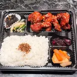 旨辛ヤンニョムチキン弁当（お惣菜 かのん）