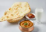 ナン,カレー,ラッシー,チキンテイッカ   Nan, Curry, Lassi, Chicken Tikka（ネパールインド料理サラソティ Nepali Indian Restaurant Saraswati）